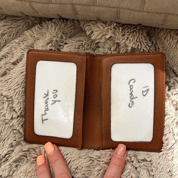 LOUIS VUITTON ID / Card holder - Picture 6 of 11